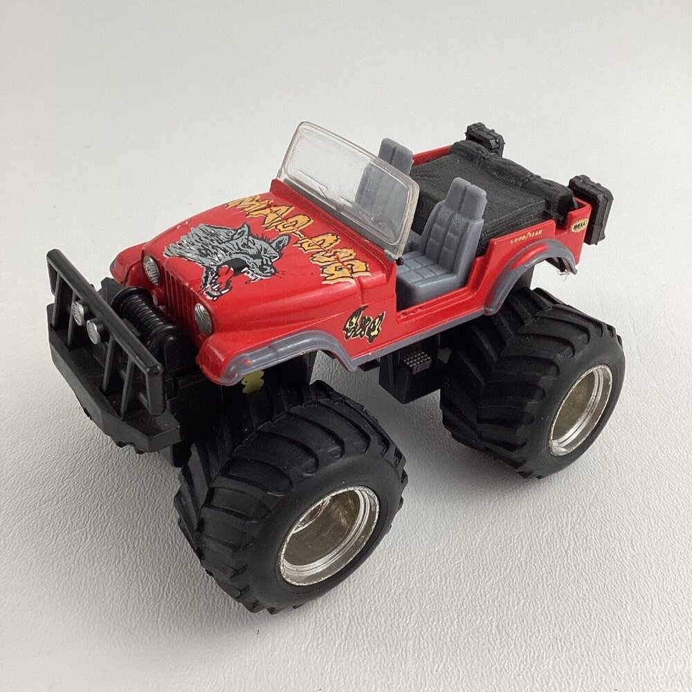 MC Toy Mad Dog CJ-7 Jeep Pull Back & Go Vehicle Diecast Open Air 4x4 Vintage Toy